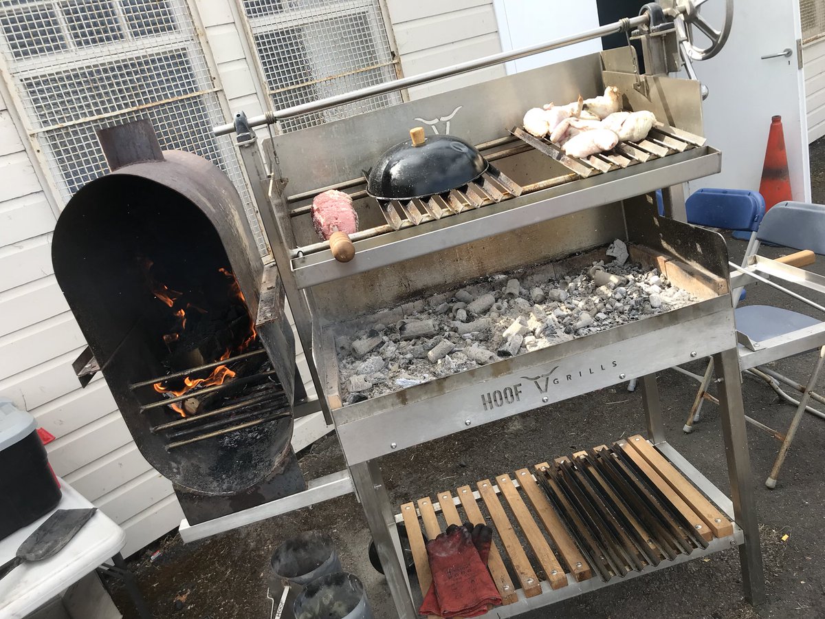 HoofGrills's tweet photo. Day 4 at the East Lothian Tennis Champs &amp; still cooking here. Rump just off the grill and in the warming drawer. Beef burgers, fish, flank, sausages and chicken still available... get it before it goes  #asado# #bbq #parilla #NorthBerwick https://t.co/VGxaphvPxG