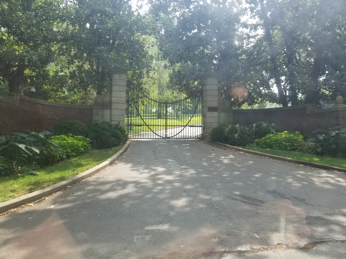 clownatlaw's tweet photo. .... Can't wait to welcome you to the neighborhood!!! #ImwithFitz
@craigfitzhugh https://t.co/TP5cVPvGT2