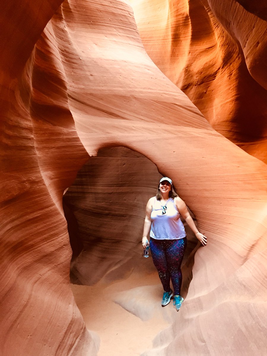 seyitsme's tweet photo. Antelope Canyon. #Seahorse #WomanInWind #AHoleInTheWall #Arch #IWokeUpLikeDid #Really525AM #NowINapBeforeDrivingToTheGrandCanyon #RoadTripsAreAwesome #IDidntTakePicsOfTheStairsButTheyAreScary https://t.co/rXOcyaAjwK