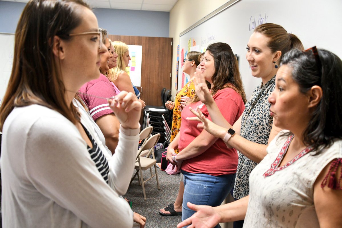 TomballISD's tweet photo. Building leaders in learning and living through @GreatExpOrg summer training. 

New staff excited about 2018-19! #DestinationExcellence https://t.co/unpZTH3acO