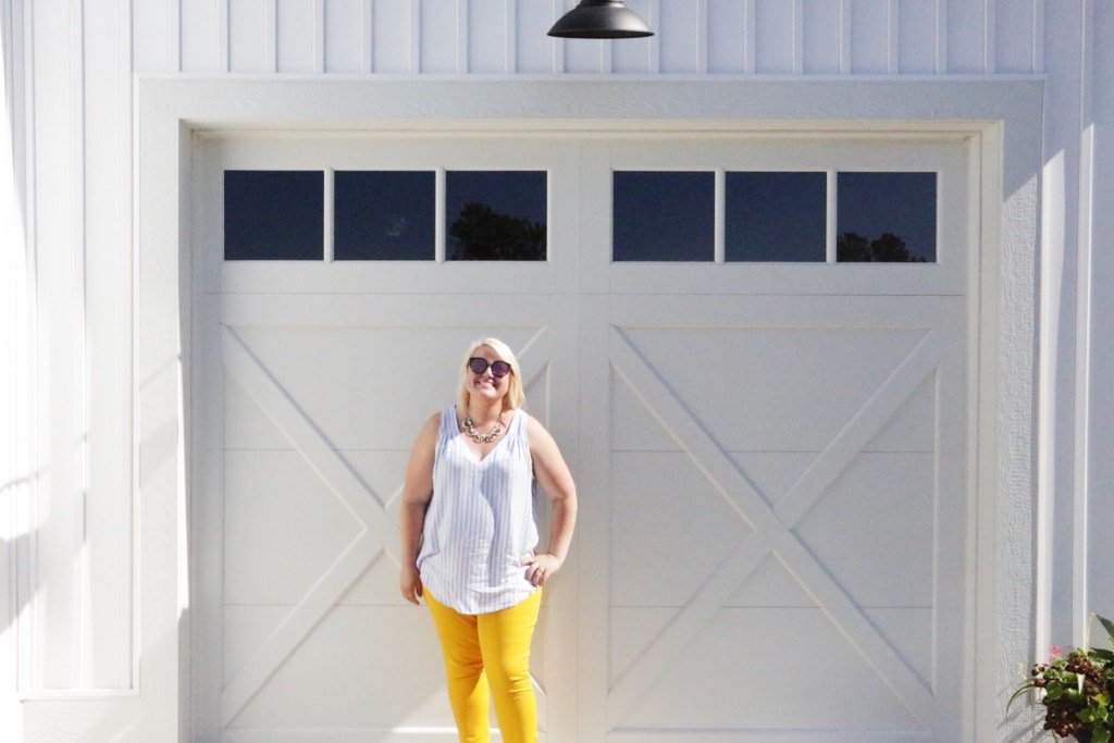 HBAParade's tweet photo. Do you love Shiplap walls as much as the Honest Mom?  #HBA #ParadeofHomes #HomeInspo #HomeDesign https://t.co/nze5Jg9e8B https://t.co/F4tebSeBOU