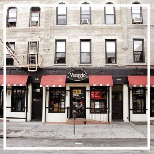 Don't feel like cooking, but don't feel like traveling far either? Our Pickup and Delivery service is quick and easy!
•
Feeding The Neighborhood Families #Since1953.