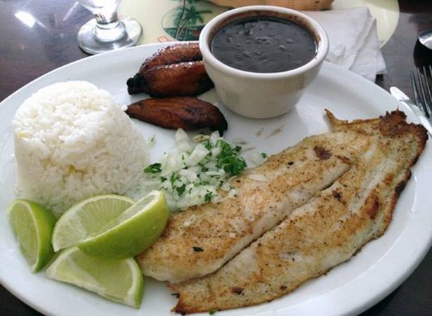 kuvamiami's tweet photo. #LunchGoals #CubanCuisine #Foodie #CubanFood #CubanFoodNearMe #Kuva https://t.co/vonv5iMRDQ