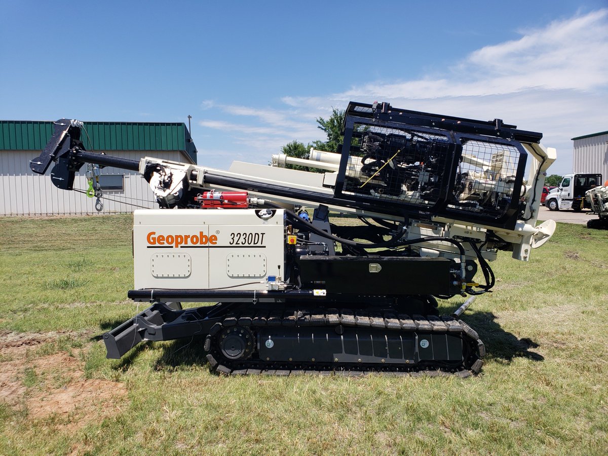 GroundtechS's tweet photo. 3230DT rolling out to Canada. 
email inquiries to info@groundtechsolutions.com 
#geoprobe #lovedrilling #drillerlife #drillers #geoenvironmental #envioronmentaldrilling #alucast #groundinvestingation https://t.co/vqy958FeiH