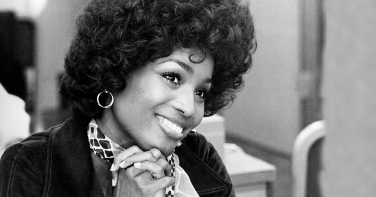 Curiosities: In 1975, actress Teresa Graves of ABC's Get Christie Love! Was favored by executives of ABC's very successful Wonder Woman television series to play the superheroine's black sister, but the series moved to CBS in 1977, before the character ever appeared on the show.
