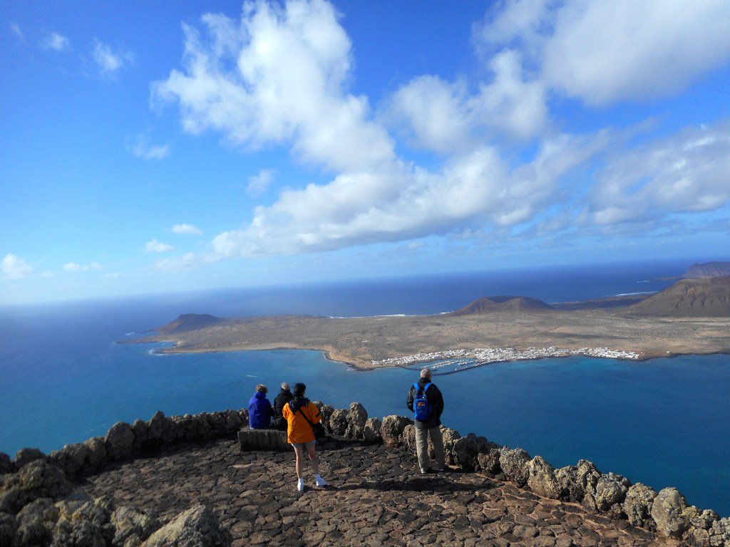 Mirador del Río – Lanzarote’s most amazing viewpoint ticketsdirect-lanzarote.com/2018/07/25/mir…