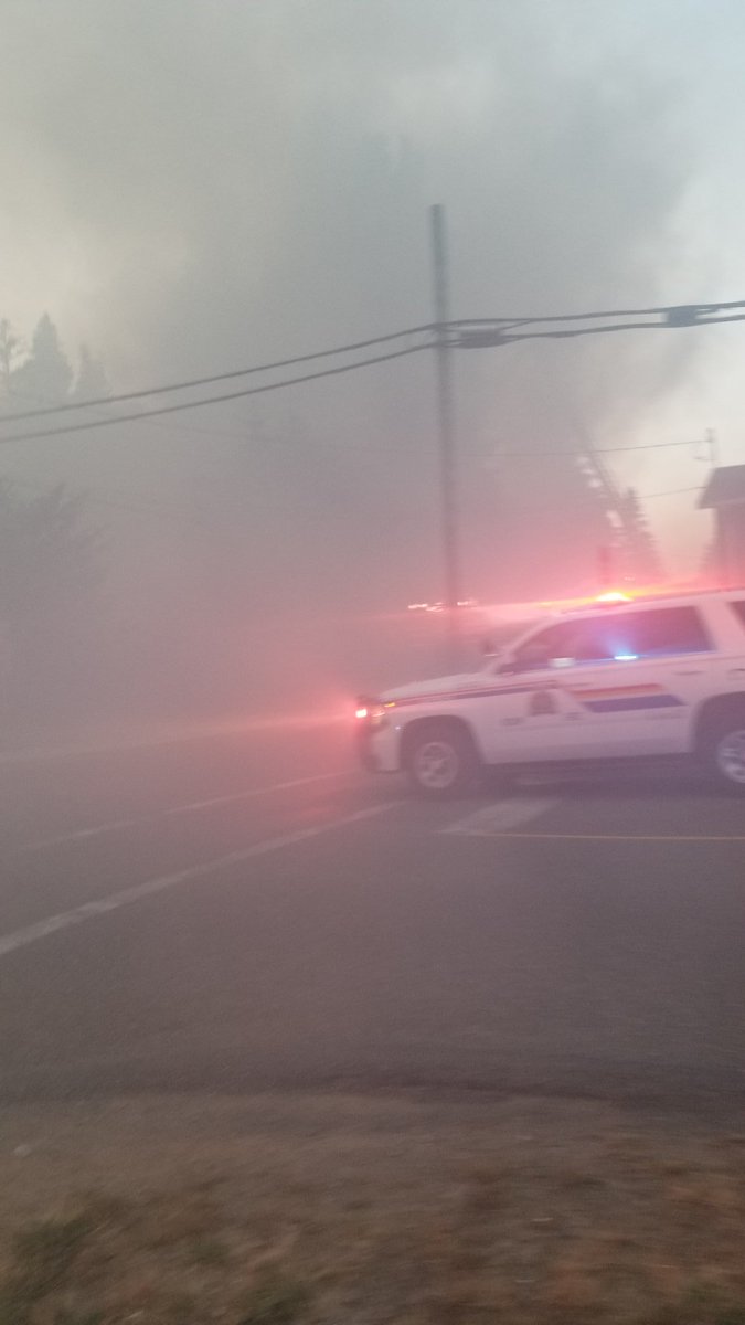 lilleyion's tweet image. #comoxfire