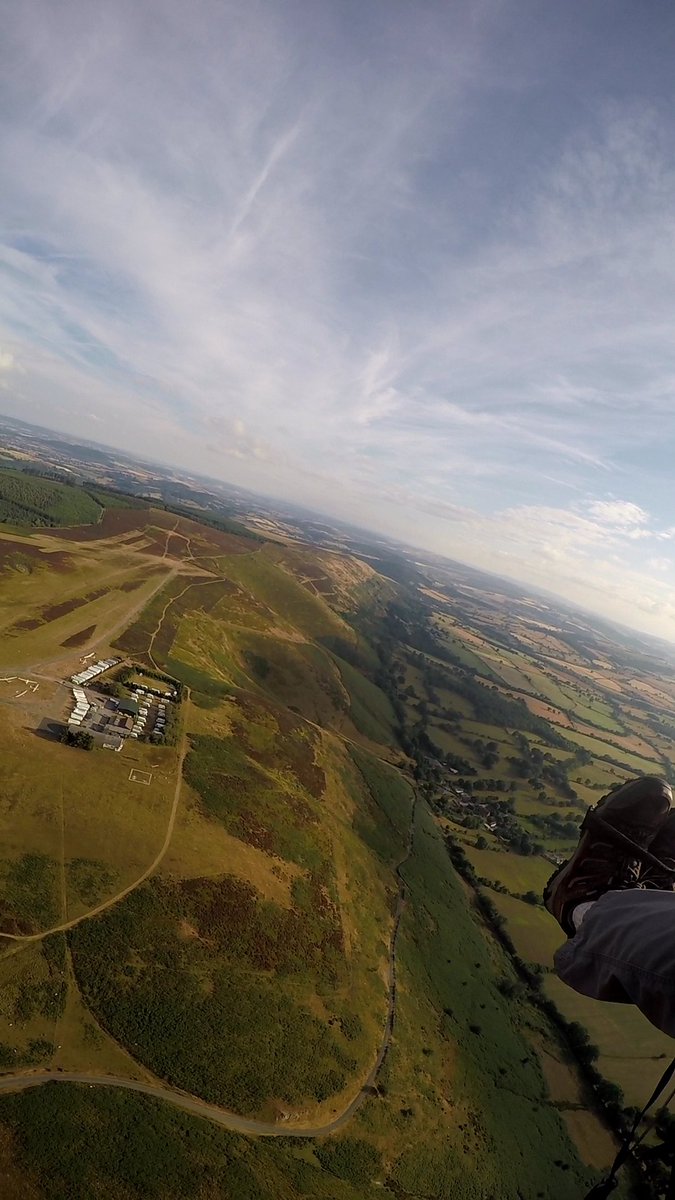 Philbandy808's tweet photo. Suberb Sunset Soar. The mighty Ozone Buzz Z5 @flyOzone on the #longmynd last night. Nice smooth air with good lift. Nice prep for round 3 of the British Paragliding Cup next month. #flysafeflyhigh @RAFHangPara @RAFCentralFund https://t.co/LeNhKK4xLr