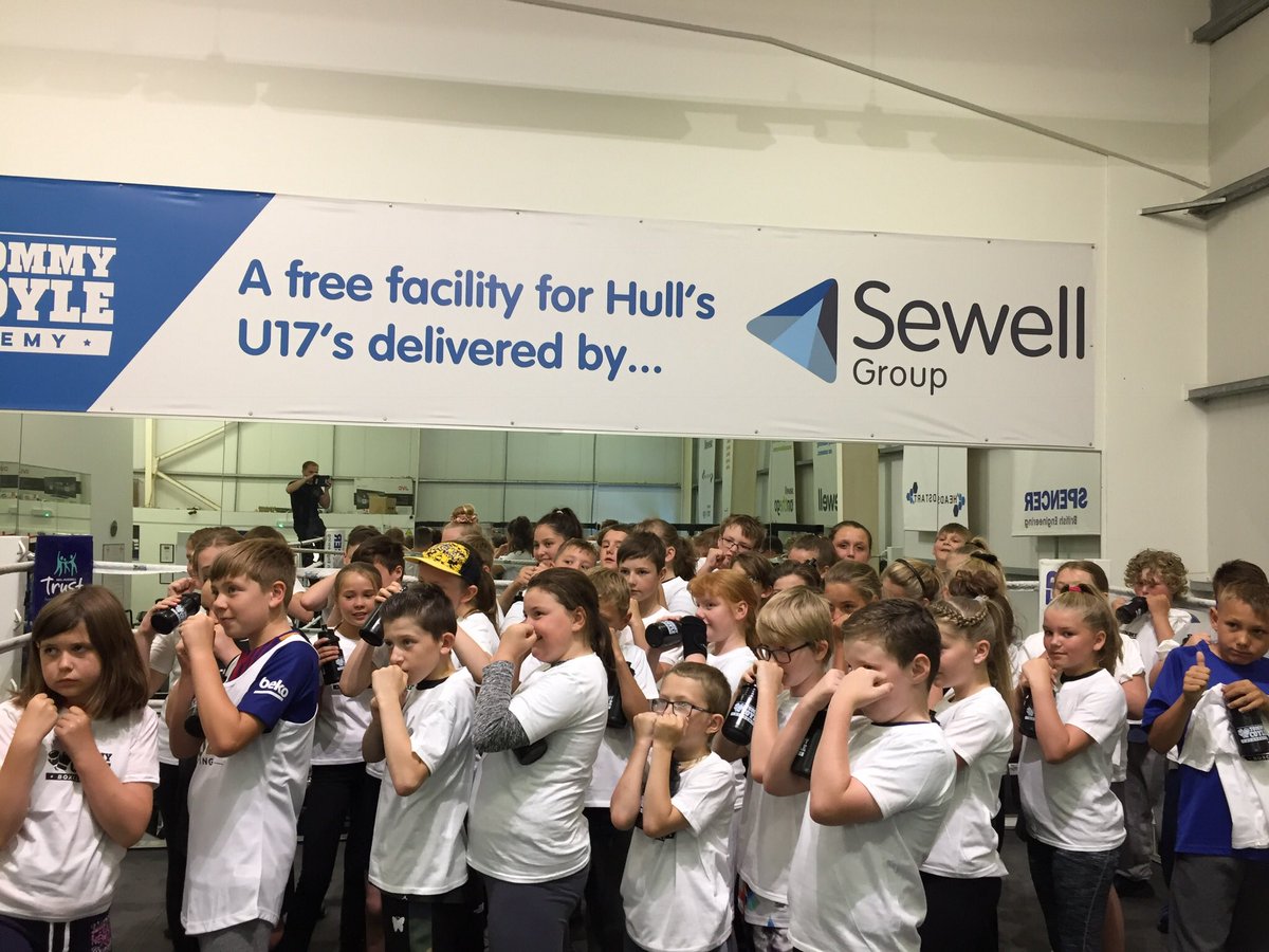 TommyCoyle89's tweet photo. Thrilled!! Iv secured private funding again from my friends and sponsors in the City to support my vision and make both my gyms FREE to every kid U17 for another year. Huge thanks to @NHSHullCCG @Spencer_Group @Sewell_Group @hudgellsol @LimeProperty @Itatspectrum @ESALiveEvents https://t.co/ZlWuJCJ96x