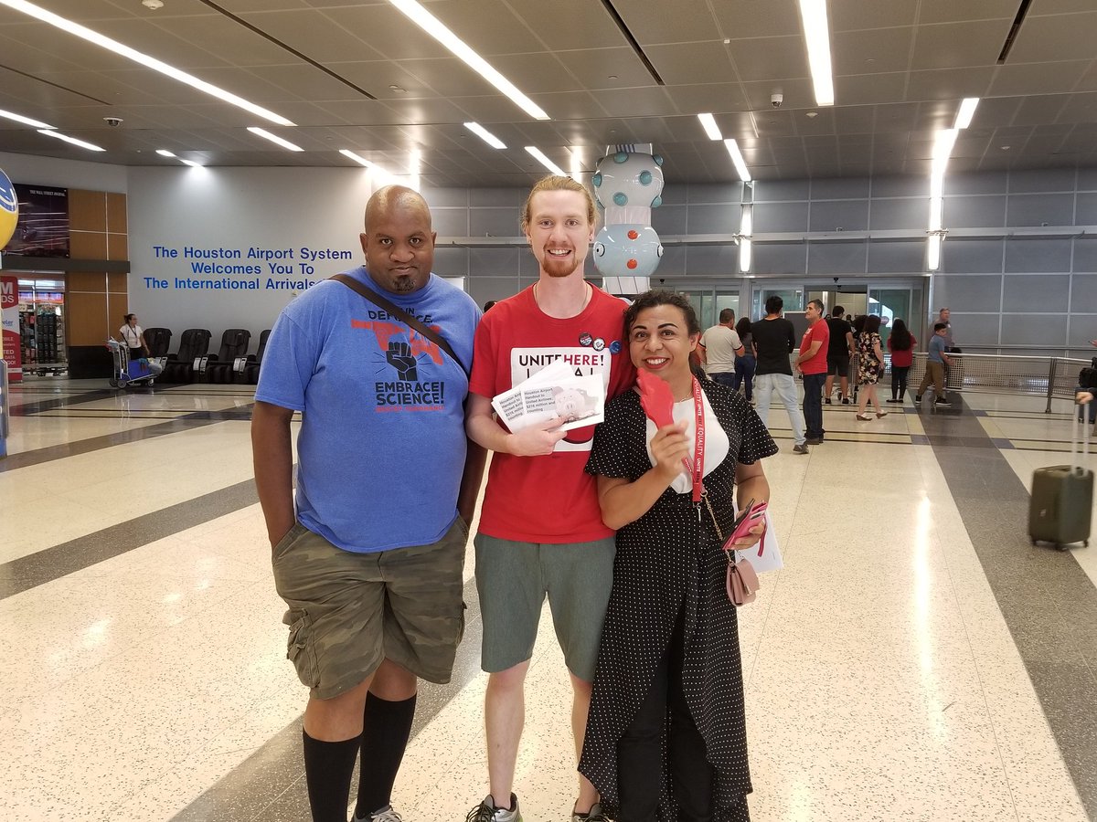 angitatiana's tweet photo. #uhobb #local23 #unitehere #princess #houston si se puede! https://t.co/7FzXGZNtBs