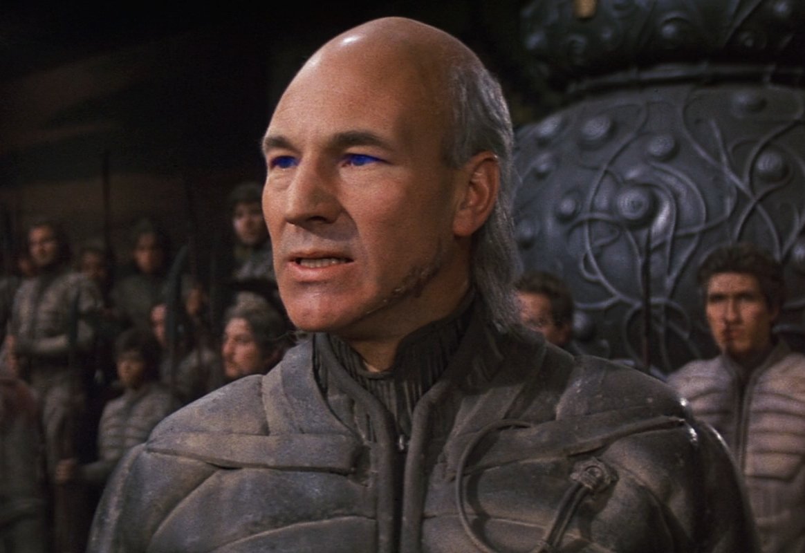 Happy birthday to Patrick Stewart!!
Cigar and skullet? Make it so. 