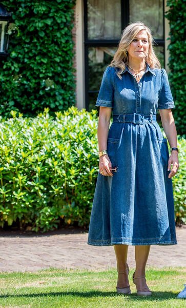 Charlotte Bronte naaimachine dramatisch Queen Maxima and Royal Ladies on Twitter: "On July 13, 2018, King  Willem-Alexander, Queen Maxima, Crown Princess Amalia, Princess Alexia and  Princess Ariane attended the annual summer photo session at Villa Eikenhorst