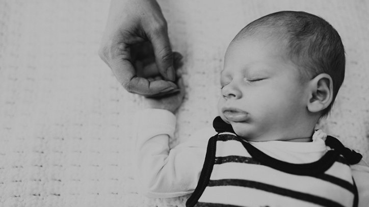 FamAndGlam's tweet photo. Having a baby comes with plenty of emotions, both good and bad. If you're feeling down, you're not alone: the #BabyBlues are more common than you think. https://t.co/oMgJl4gaFY https://t.co/WBrfV4t51Z