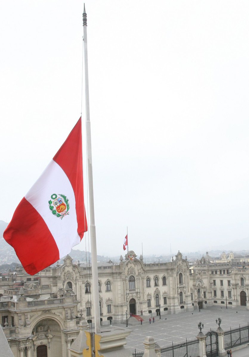 JLuisEspinozaG's tweet image. BANDERAS A MEDIA ASTA. EL PERÚ ESTÁ DE DUELO
LA CORRUPCIÓN NOS ESTA DESTROZANDO EL PAÍS!!!!
Hacerlo viral
#AudiosCNM #ReformaDelPoderJudicial #SeñoraK #QueSeVayanTodos  #YoApoyoLaCuestionDeConfianza