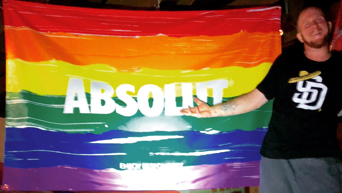 TrueNorthTavern's tweet photo. We take Absolut Pride in everything we do!
All month long, we're donating a portion of our O' You So Hazy IPA profits to the San Diego LGBT Community Center! 🍻🌈 #SDPride #truenorthtavernsd #northparksd #onelove #onelife https://t.co/DsPulaG32S