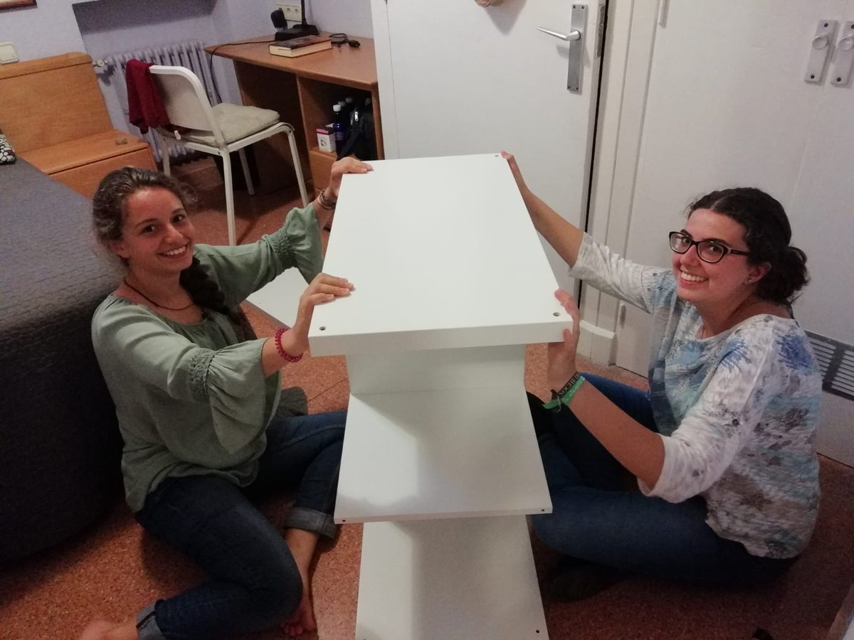 Proyectocet's tweet photo. Si @IKEASpain supiera la habilidad de este equipazo en @Proyectocet para montar muebles, habría conseguido un anuncio buenísimo. #LoMejorDeEstudiarEs vivirlo en un Cet ✌️ https://t.co/OfEbxdHyj5