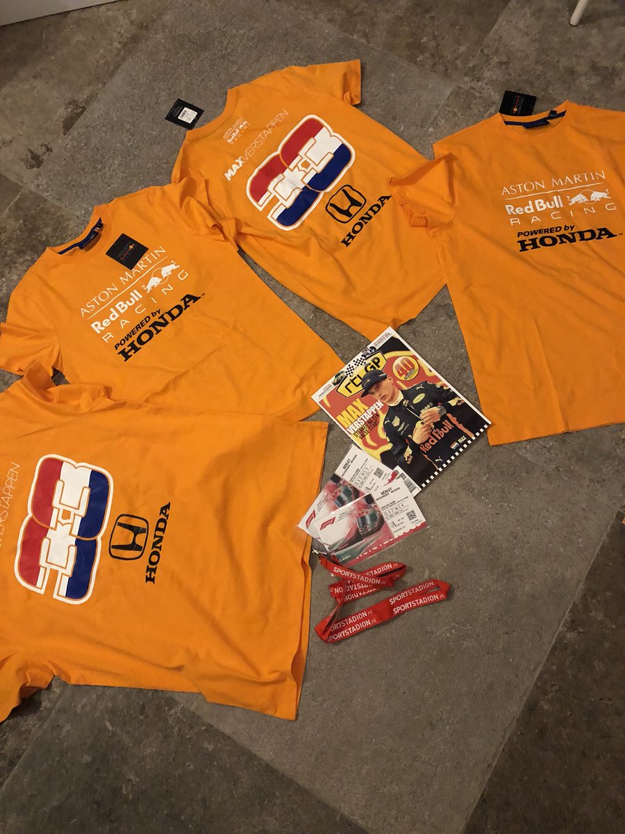 Preparing for #F1 Holiday with the family #GermanGP #HungaryGP 2018 😎 <a href="/Max33Verstappen/">Max Verstappen</a> <a href="/redbullracing/">Oracle Red Bull Racing</a> @ZiggoSportF1 Honda power in 2019 💪😍 <a href="/HondaRacingF1/">Honda Racing F1</a>  #KeepPushing