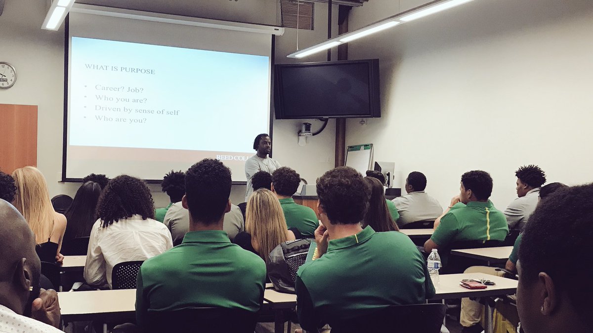 kmatthews's tweet photo. Good stuff this morning from @TheDeanBruce with our freshmen student-athletes. #DucksGoPro https://t.co/idq0J9ueag