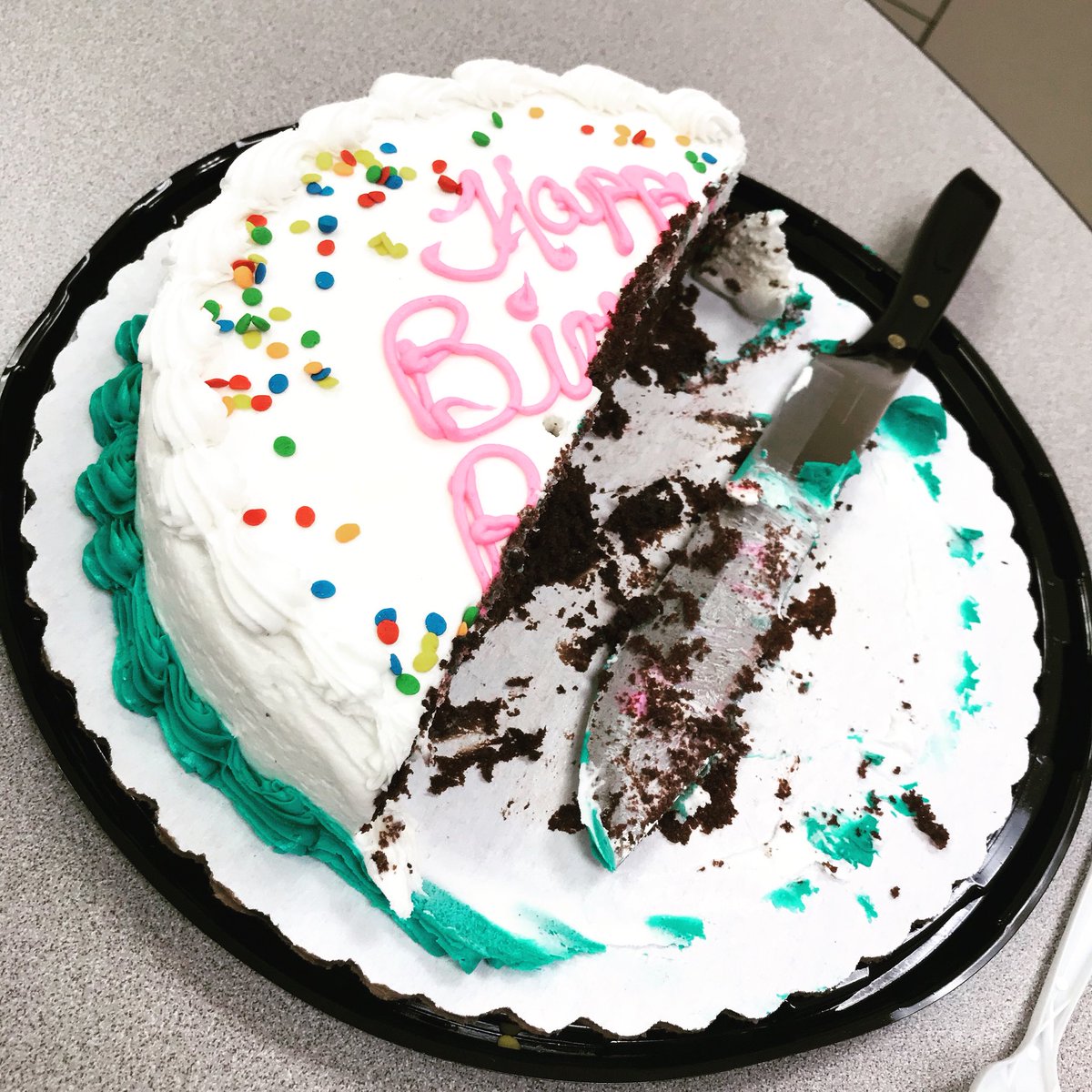 indiegarona's tweet photo. Break room cake! Normally I try to avoid sugar but when you’re #depressed after being #dumped you take what little pleasures you can get! 🎂 #breakroom #cake #dietcheat #tgif https://t.co/jQmwI7Av7A