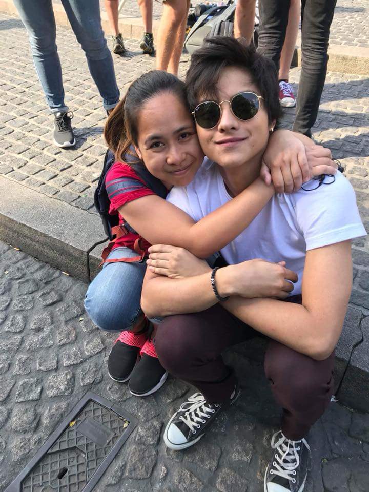 queenel67985463's tweet photo. Mas mabait ang isang sister...may concern sa status ng magjowa.
#47DaysTHOUGo
#KathNiel
@bernardokath @imdanielpadilla https://t.co/g7F7SzQibX