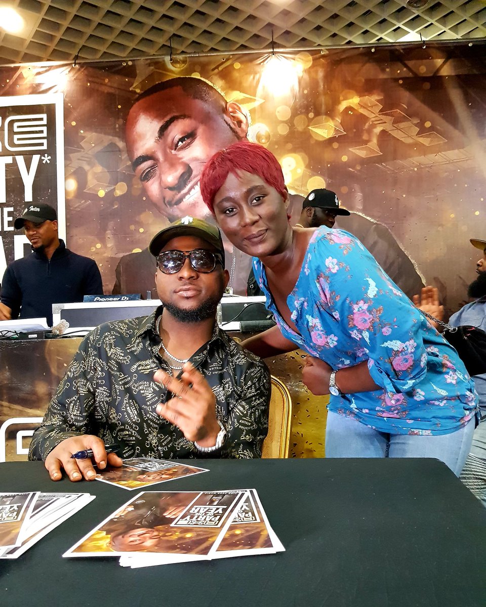 eunice_zunon's tweet photo. Mon frère faut pas trop me toucher pardon moi aussi je suis en couple 😂😂😂
C'est tout pour le moment. À ce soir à sofitel en Vip toujours avec la team Axe
AxePoty #AxeFindYourMagic
Abonne toi à ma chaîne YouTube seulement 🤗
👉https://t.co/VHCcpjrCsQ
#je_comprends_pas https://t.co/TxlNSRk73L