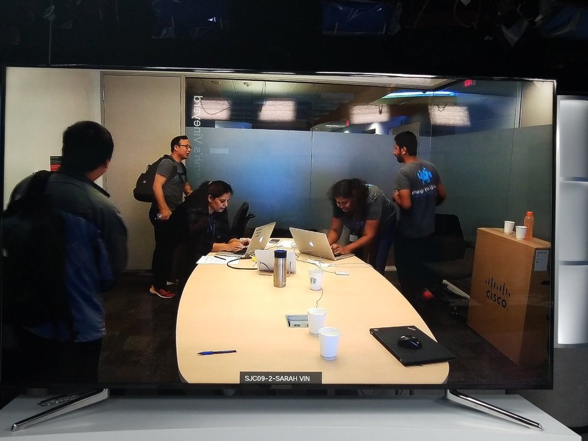 jsarinus's tweet photo. Congratulations #DoneDeal winners for #ciscohackitix #HackITIX #CiscoHackIT #WeAreCisco https://t.co/6UVndS7FgE