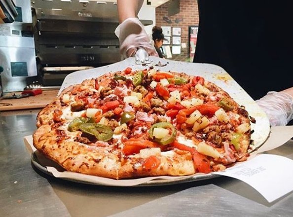 Pizza Studio tweet media