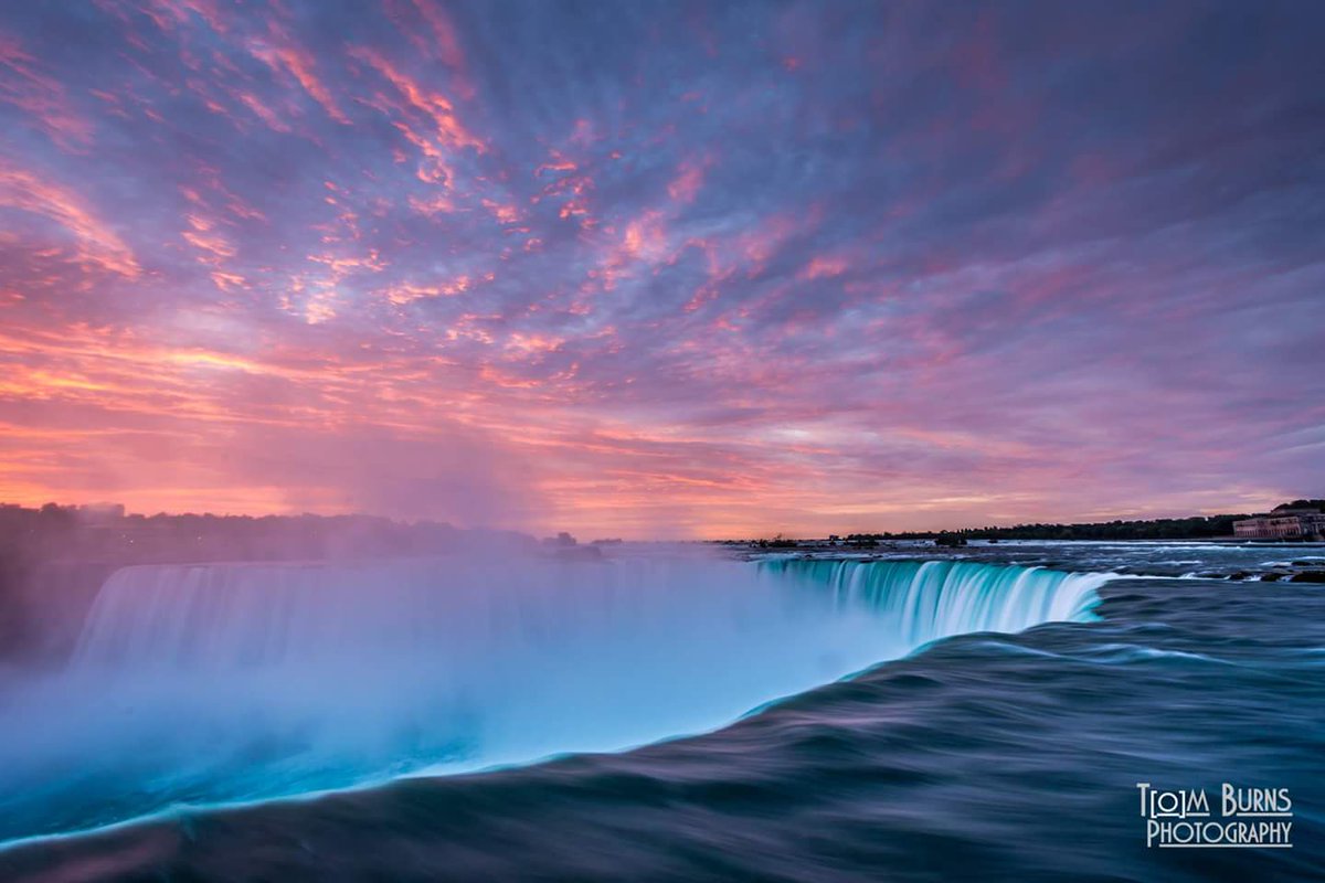 tburns262's tweet photo. What can you say? Natural wonder at #NiagaraFalls #sunrise. Another great #WNY treasure for #photography #nikon Now I'm #tired https://t.co/iDrXmRTxQN