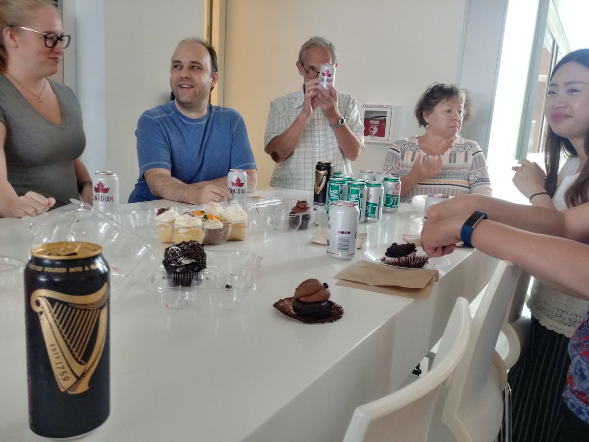 HarkerBIO's tweet photo. Beer and cupcakes! Good times at #harkerbio https://t.co/1bWzzDepRR