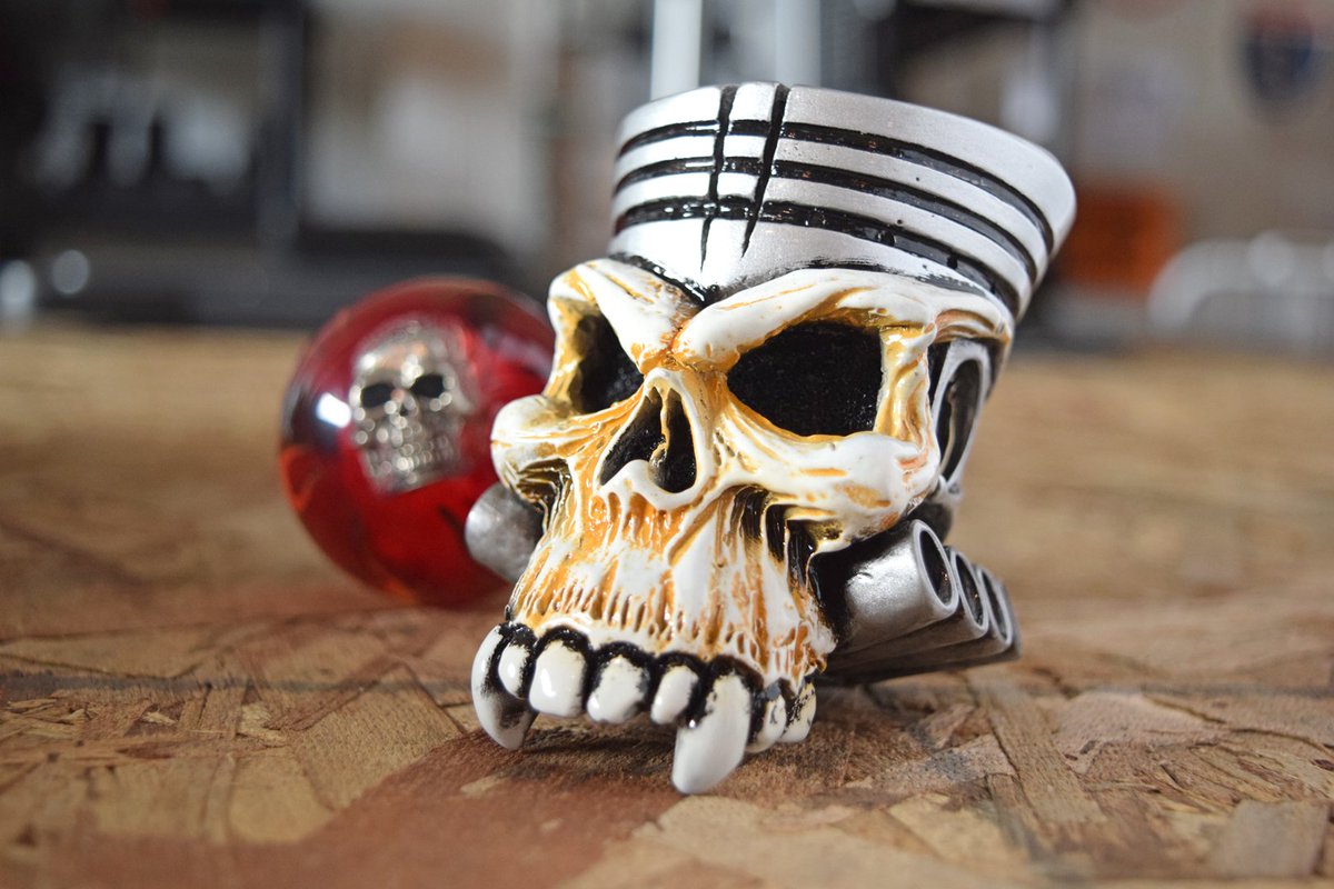raneyschrome's tweet image. We have some *NEW* spooky shift knobs for #FridayThe13th! Come see which one scares you the most raneys.co/2JhDSMh. #trucking #shiftknobs