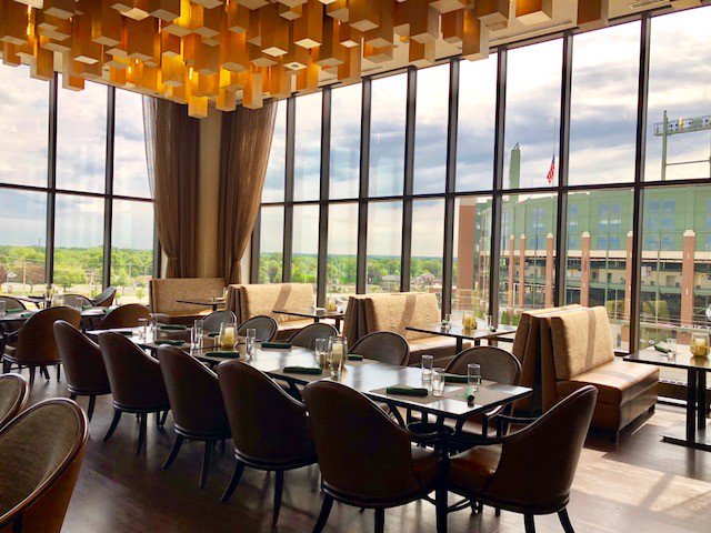 TaverneInTheSky's tweet photo. Join us for the best views in Green Bay while you experience our three-course dinner at Taverne in the Sky! #LodgeKohler #gbrestaurantweek https://t.co/E2hnqPkR0Q