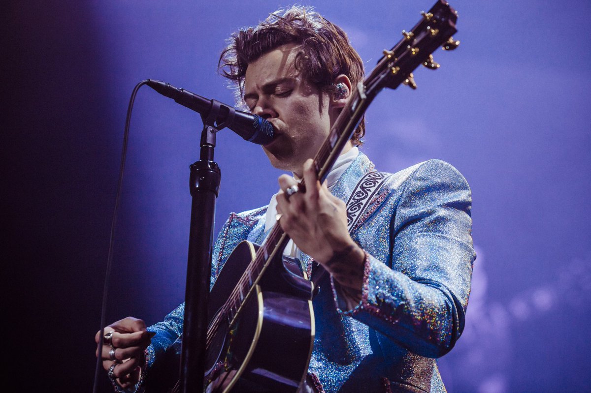 harry__lambert's tweet photo. Harry Styles World Tour 2018

Styling @harry_lambert 
Photography @helenepambrun 
Thank you to everyone that helped!!! https://t.co/VcvLhpQQMu