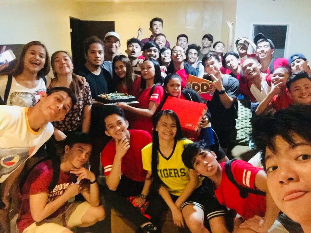 MYCREWPh's tweet photo. Happy Birthday to our dear Coach @ayealbaTheCrew! 🎉🎊

Thank you for teaching us to be a God-fearing dancers and for teaching us what is the real significance of dance.

M.Y Crew always love thou! Enjoy your day coach!Godbless! ❤️🎉 https://t.co/d8RHbhoWDp