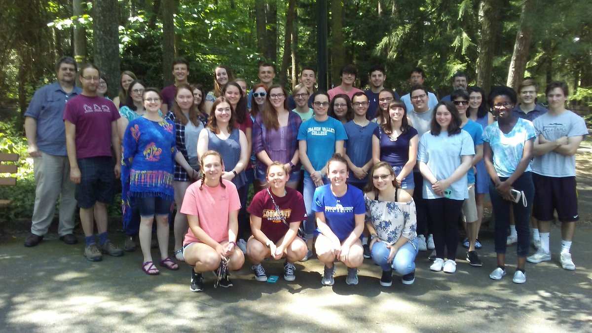 LVCChemistry's tweet image. LVC Summer Research tradition-road trip to The Jigger Shop! #mtgretna #jiggershop #LVCsummer