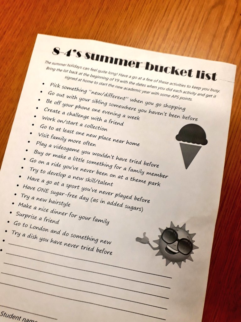 MissBolanos's tweet photo. Have a great summer everyone! See you in a few weeks when I'm a bit more tanned and rested 😄🍹🏖🌞🍦 https://t.co/fxH4FPq7n1