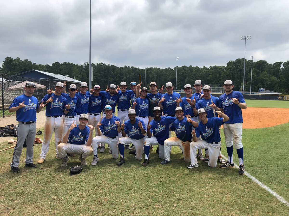 CSCBL_baseball's tweet photo. Your 2018 CSCBL CHAMPIONS!!!!!! THE LITTLE RIVE BLUE CRABS https://t.co/r9Tk56zR4h