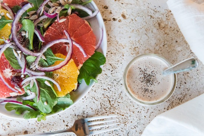 theveggiebullet's tweet photo. If you’re trying to keep your lunchtime meals simple, nutritious, and plant-based, here’s a fresh and tasty recipe for you!

https://t.co/k8qrCiJf5z https://t.co/6HlexKKUEr