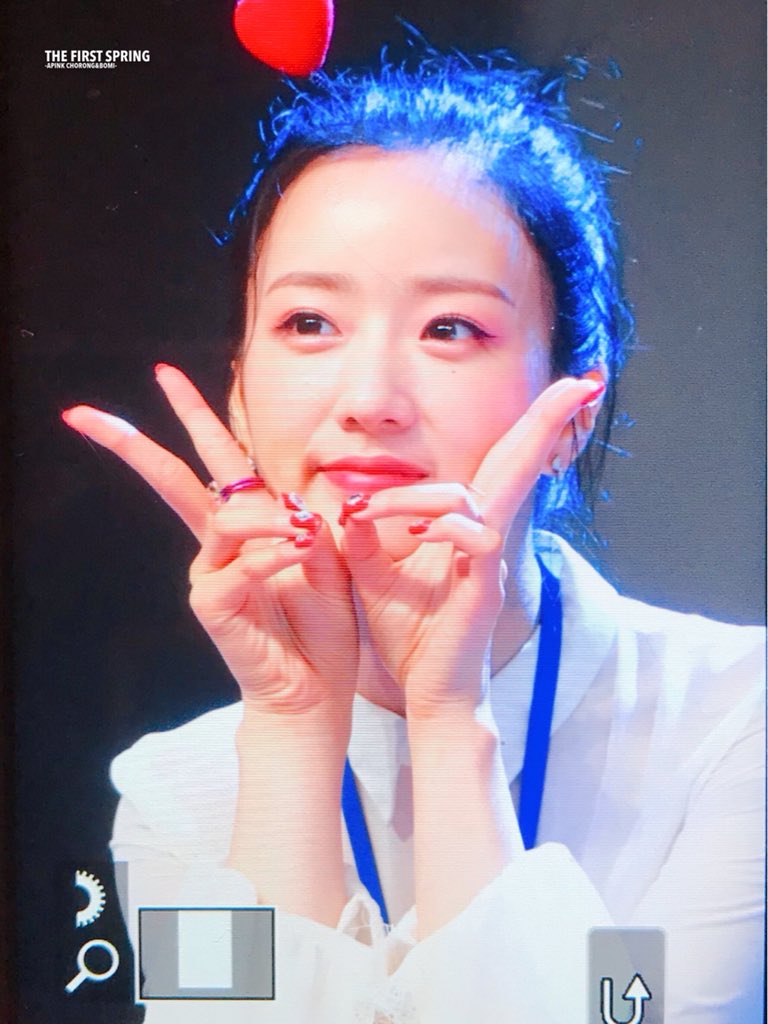 awaskeepincute's tweet photo. [PREVIEW] 180713 Bomi at Noryangjin Fansign || by THE FIRST SPRING #에이핑크 #보미 #윤보미 #Apink #에이핑크_1도없어 #ImSoSick3rdWin https://t.co/xiQHN2hlUa