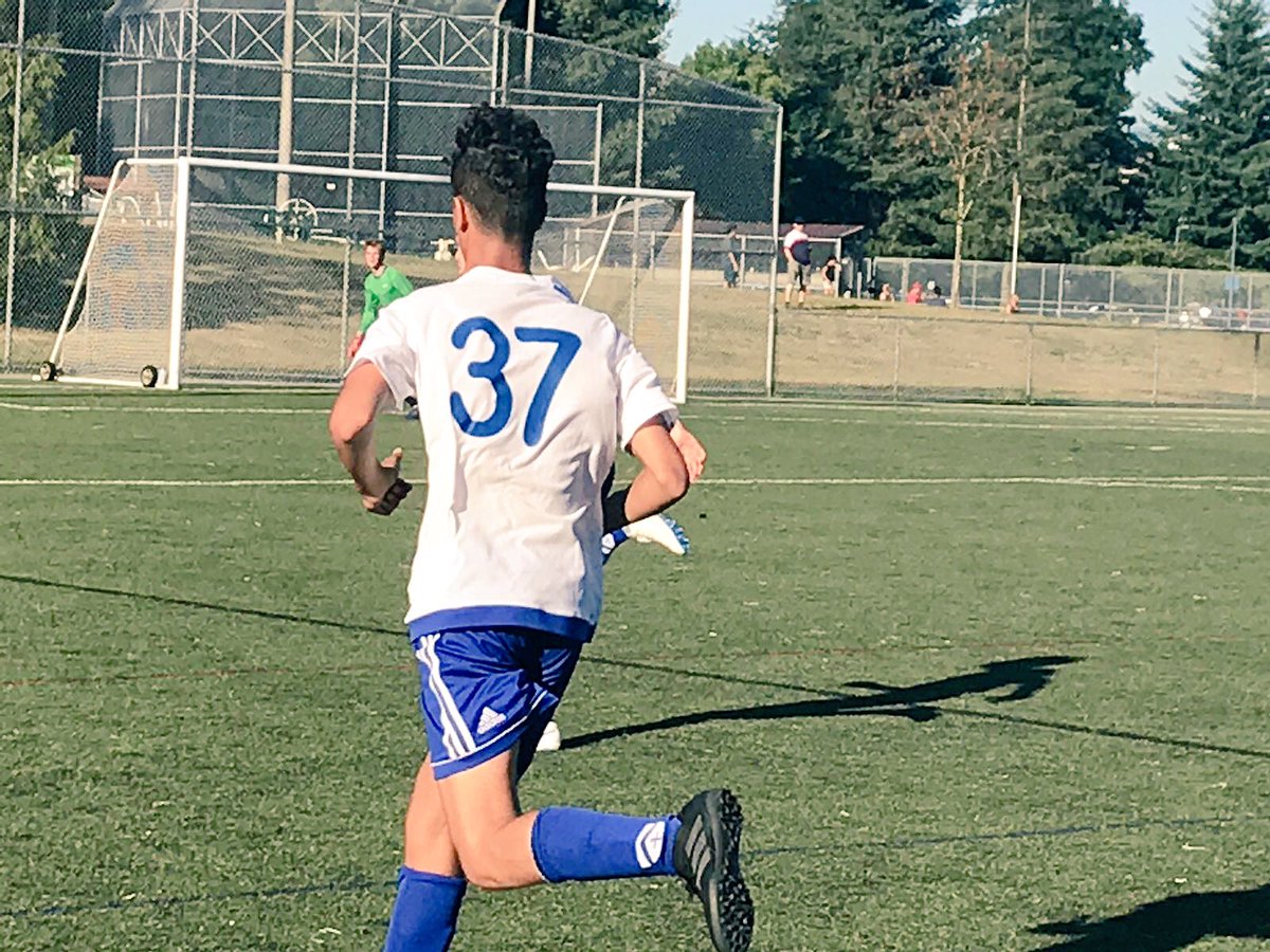 LatymerSport's tweet photo. #LUSTOUR2018 With 5 training sessions and 2 matches for each team in just 5 days, the boys have a well earned rest day today. Time to explore Vancouver before their final set of matches tomorrow! https://t.co/8Bkc3R4LZK