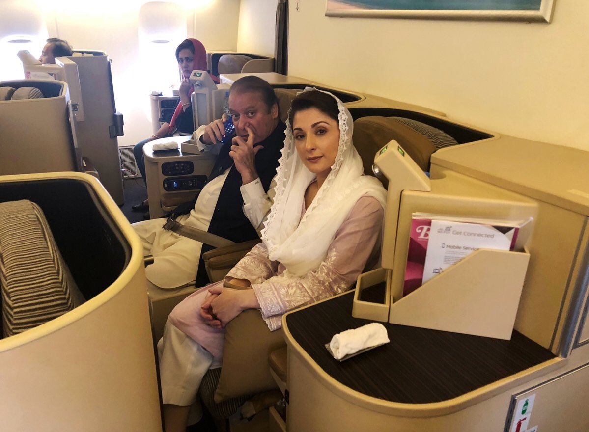 Alfons López Tena 🦇 on X: Ex-Pakistan PM Nawaz Sharif and his daughter  Maryam have been arrested after landing in Lahore, condemned to jail 10 and  7 years, respectively, on corruption charges.