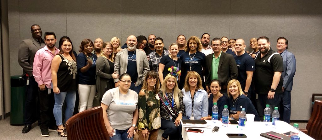 Lo Wells tweet media