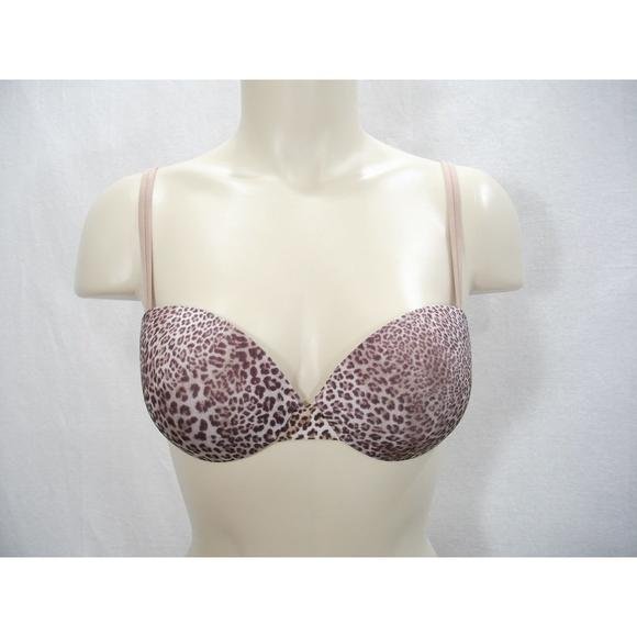 IntimatesUncove's tweet photo. It can be your lucky day...if you're wearing the right bra! Here are some of our favorite push-up bras: https://t.co/luOQ3hqzsn https://t.co/lXLBx9UZzQ