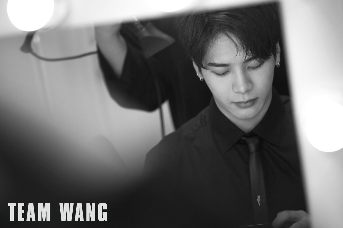 wangsarchive's tweet photo. thank fucking god for team wang https://t.co/by2rryuFSN