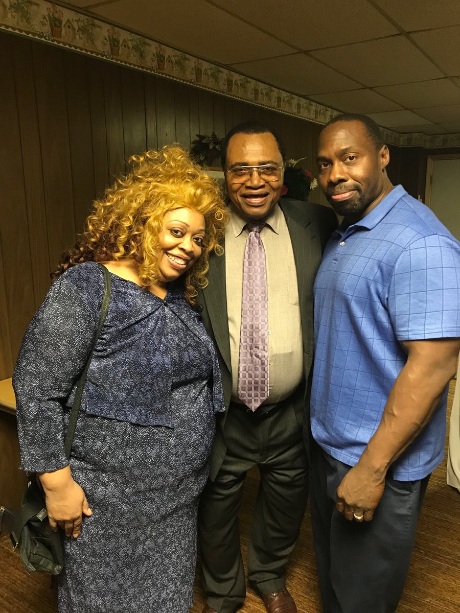 themannumberone's tweet photo. Man it sure is great to see family I only wish it could be for better times # Willie The Great Somerset https://t.co/eaMz6x0fhz