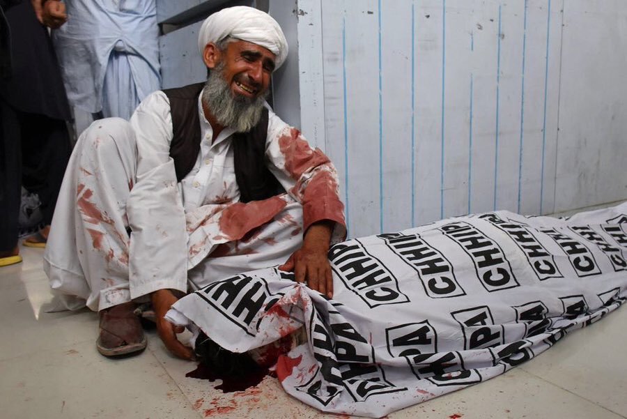 uxamakh91434942's tweet photo. yaar akhire kab tak bass kr do khuda ka wasta hay #peshawar #bannu #mastung Akhire kab ye sab rukay ga or kitnay logo k ghar ujaro gay #stopblasting https://t.co/vO8mj4gemL