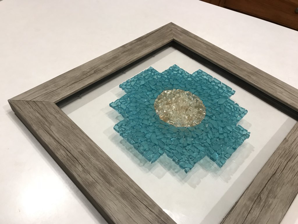 mmhohenstein's tweet photo. Glass art #artwork #artistsontwitter #lostpinesartcenter #glassart #bastrop https://t.co/qgFpQpSTPa