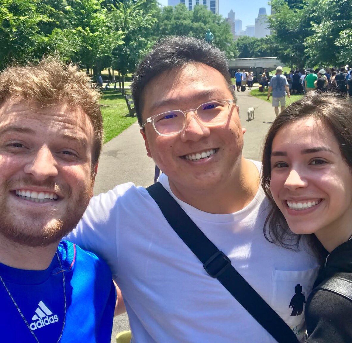 canal40oficial's tweet photo. This is @CocBrandon , World número 1.
Ele tem quase 600 milhões de XP.
Eu estou com 150 milhões apenas, entao bora jogar que ainda falta muito chão! 😂🔥
#TeamValor #Brandontan #Casal40Games #Casal40 #PokemonGo #Chicago #illinois #EUA https://t.co/BIfRoGDDDC