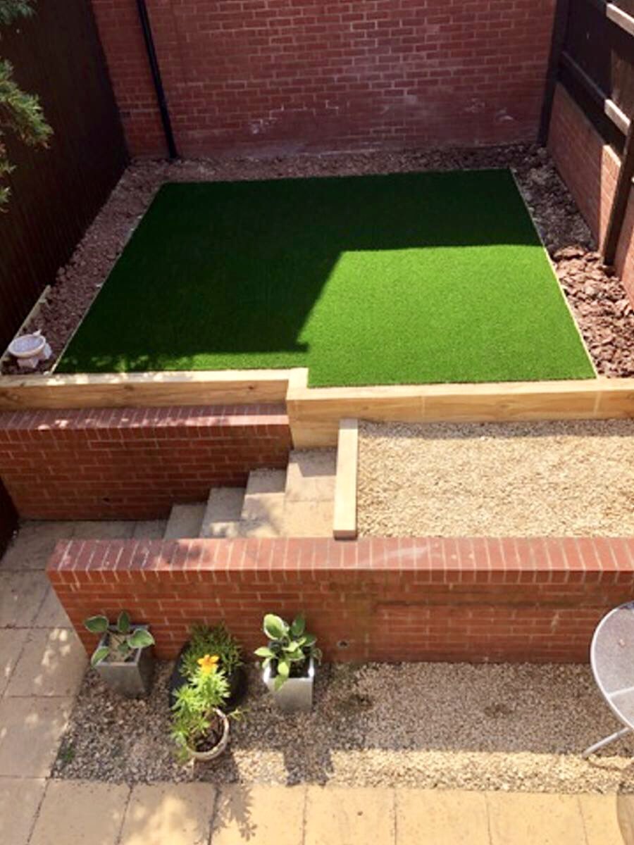 CmlHfd's tweet photo. Sorry for the lack of updates, we have been super busy. 
Here’s a #garden we completed this week in #hereford using the supreme range @Trulawn_grass and new treated sleepers to level the garden. #nomudnomess https://t.co/1EdEgOnUwE