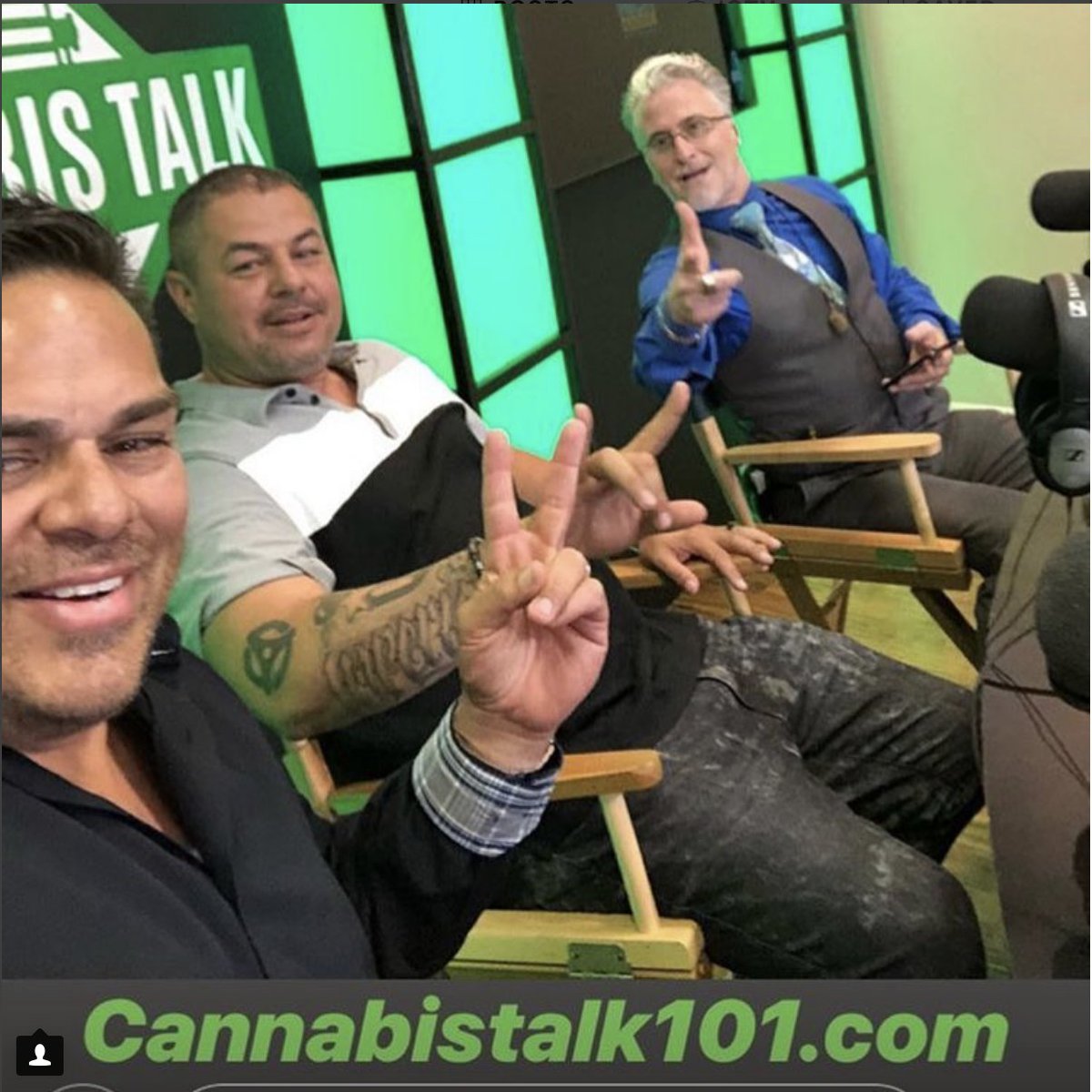 CannaTalk101's tweet photo. Happy Friday Cannabis Community! Have an amazing weekend. 💯💯 #CannabisTalk101 #PotBrothersAtLaw #JoeGrande #SoCalSafe https://t.co/ZS071Gvcit