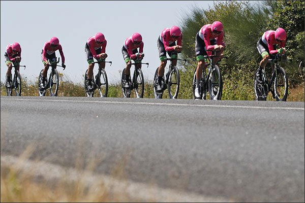 Watching the Tour de France, and Wondering, ‘What Is EF Education First?’ edwk.it/2NPyyDs via <a href="/EdMarketBrief/">EdWeek Market Brief</a>